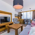 Tatra Suites Vila Himalaya